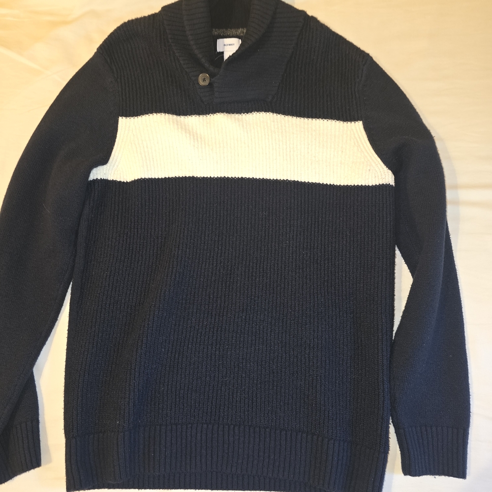 Men's Navy and White Sweater